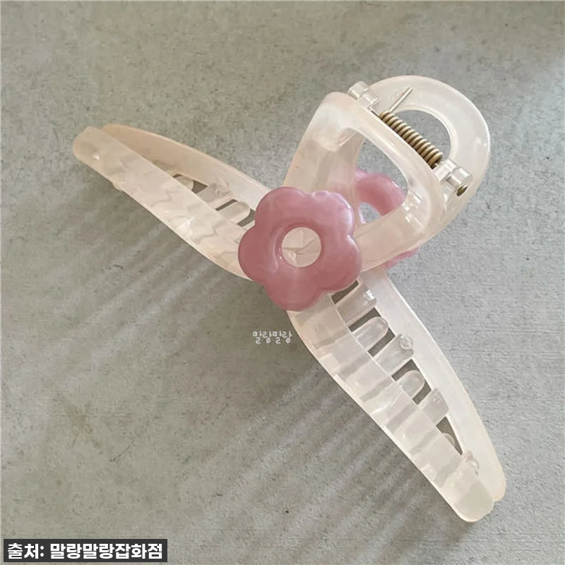 올봄 필수템! 찐후기: 꽃집게핀 하트 관련 이미지 1