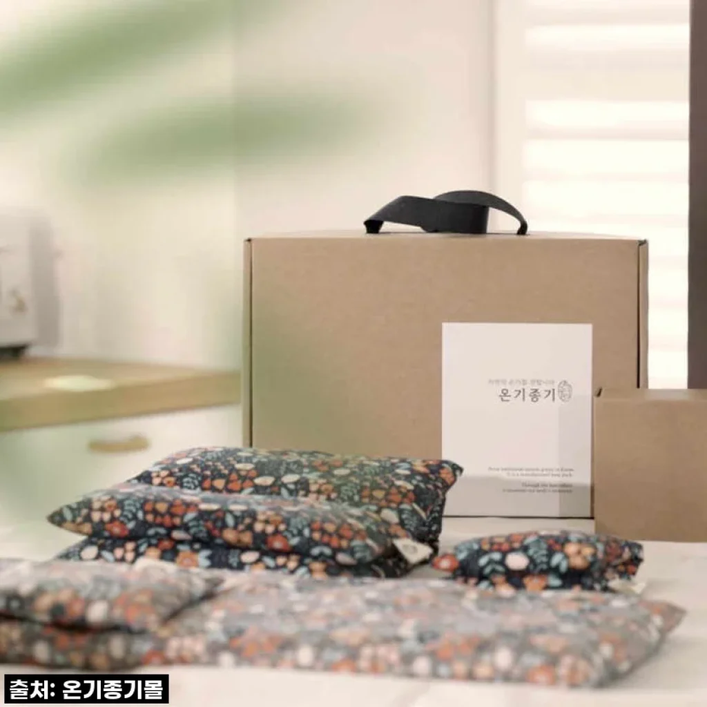 [단독할인] 40%는 못 참지! (복부+눈)온기종기 현미 황토 찜질 팩, 올겨울 내 몸에 주는 최고의 선물!