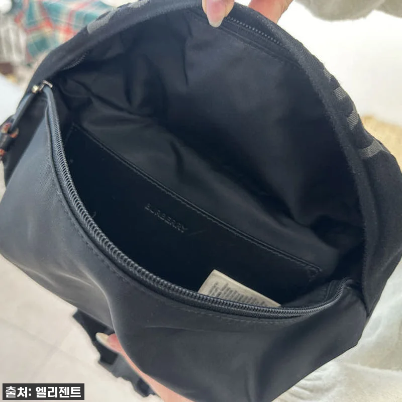 버버리 빈티지체크 로고 나일론 소니 관련 이미지 9