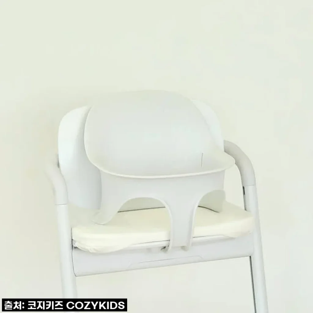 코지키즈 싸이벡스 레모 쿠션 매트 방석 사용후기: 아기 식사시간이 더 편안해졌어요