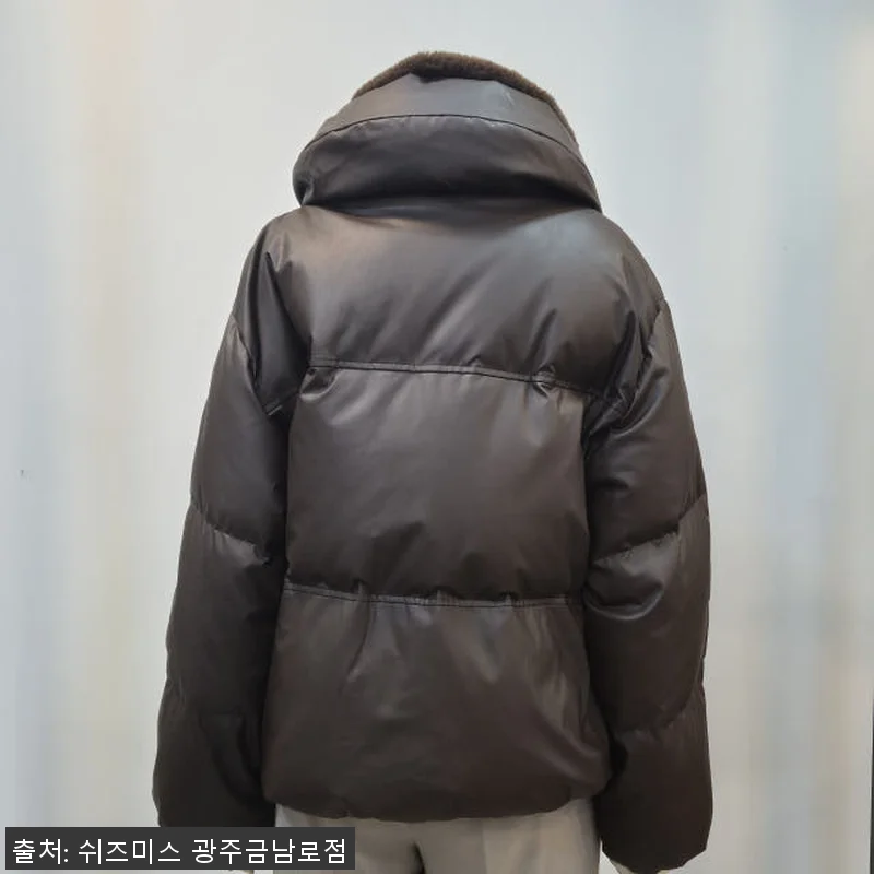 쉬즈미스 인조가죽 덕다운점퍼 하이넥 관련 이미지 3