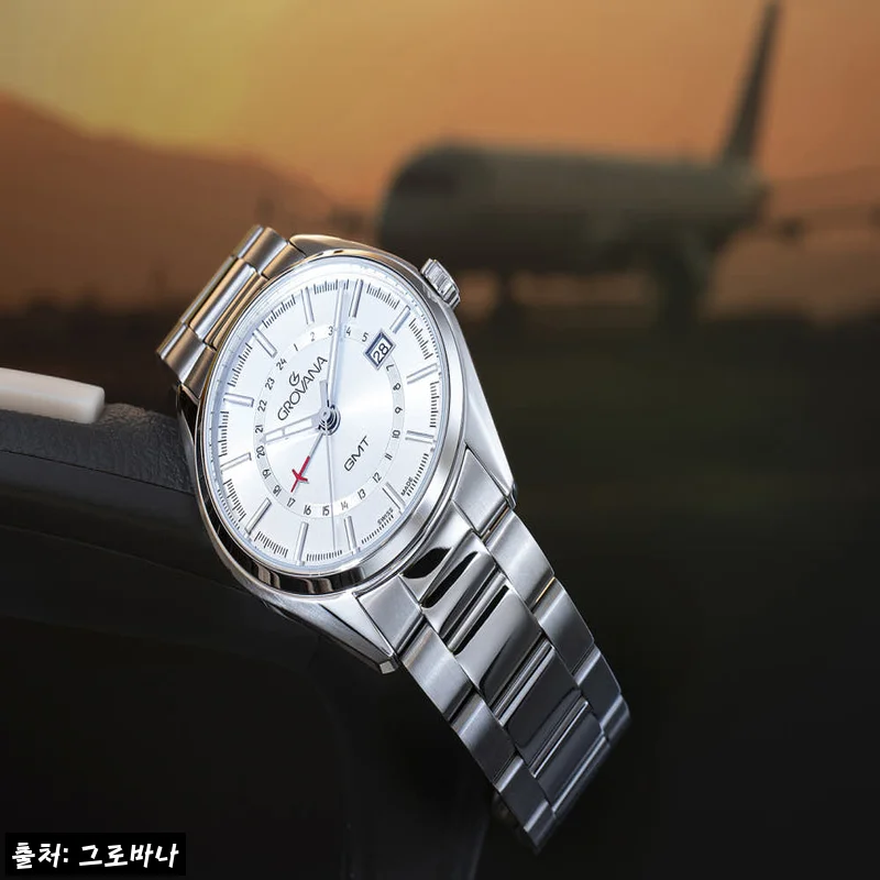 그로바나 세인트 앤드류 스카이 레이더 GMT 화이트 다이얼 42mm, 중요한 날 더 눈길 가는 스위스 메이드 시계